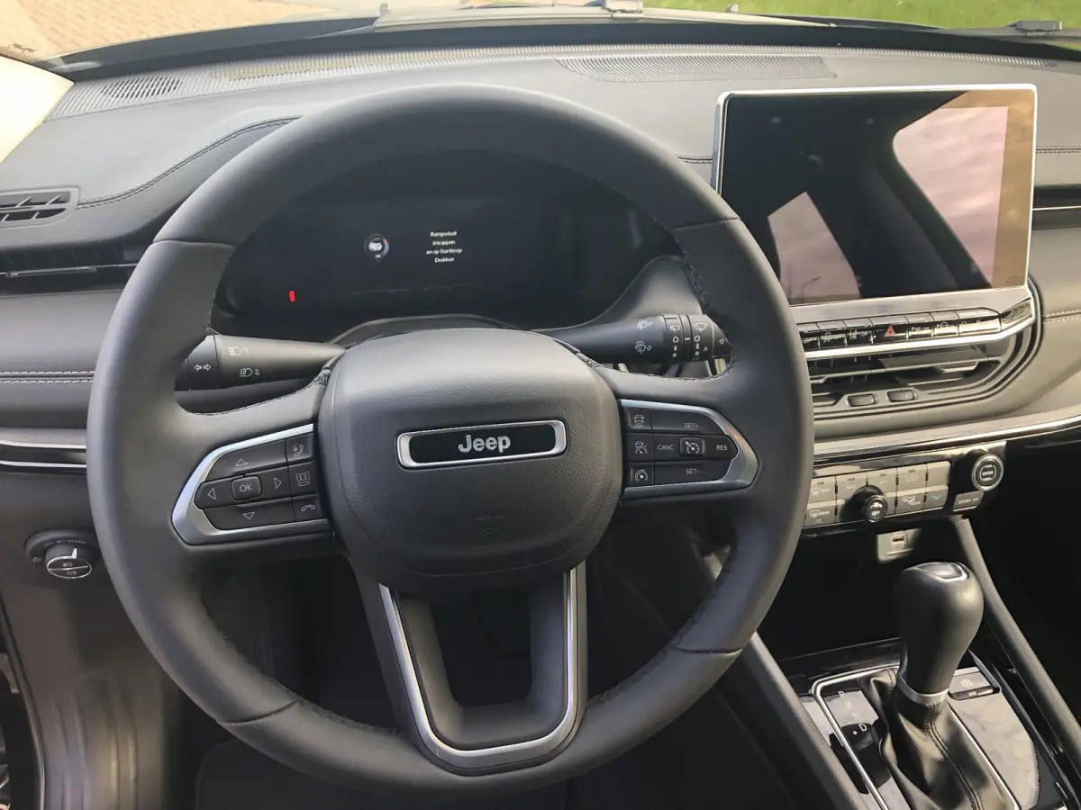1.5T e-Hybrid Summit DCT AUTOMAAT|LEER|CLIMATE|CAMERA|APPLE/ANDROID|PDC|19"