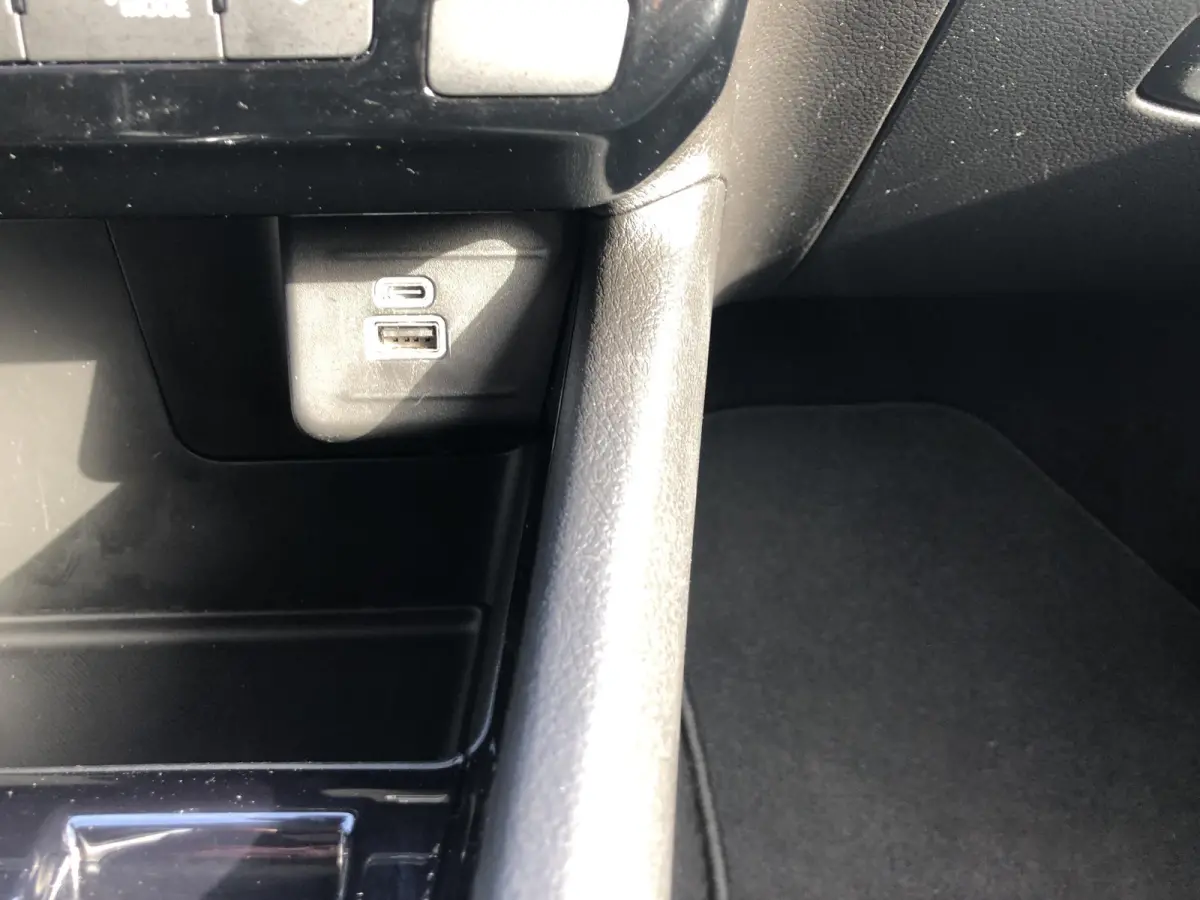 1.5T e-Hybrid Summit DCT AUTOMAAT|LEER|CLIMATE|CAMERA|APPLE/ANDROID|PDC|19"
