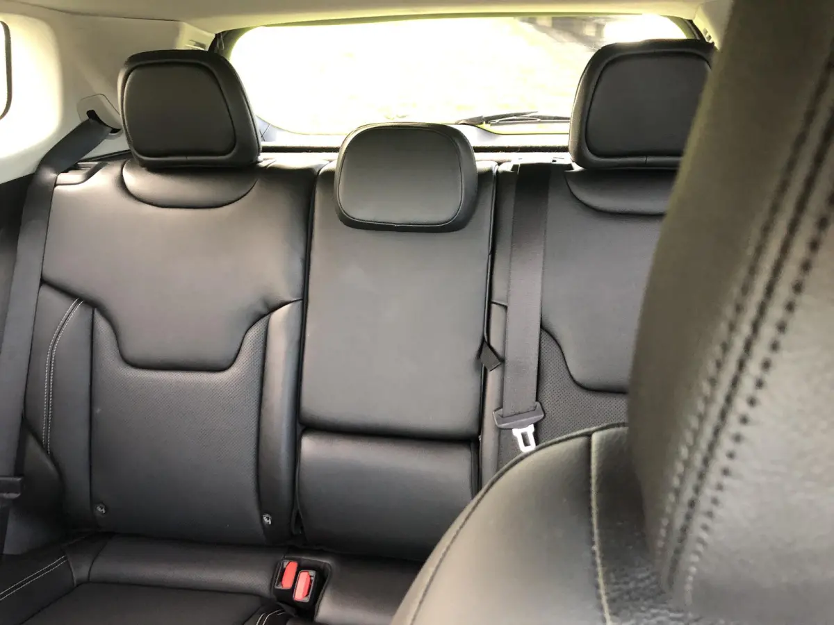 1.5T e-Hybrid Summit DCT AUTOMAAT|LEER|CLIMATE|CAMERA|APPLE/ANDROID|PDC|19"