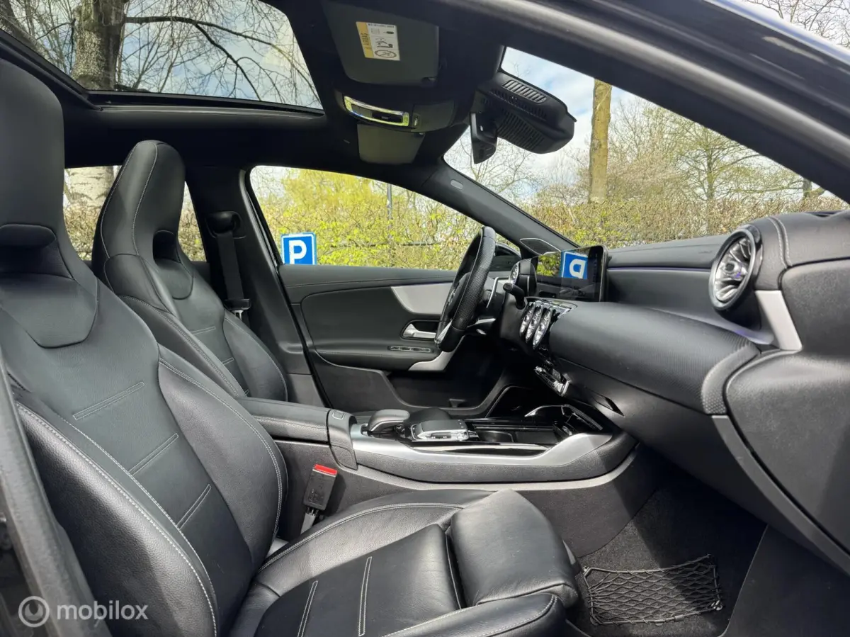 AMG 35 4MATIC Edition 1