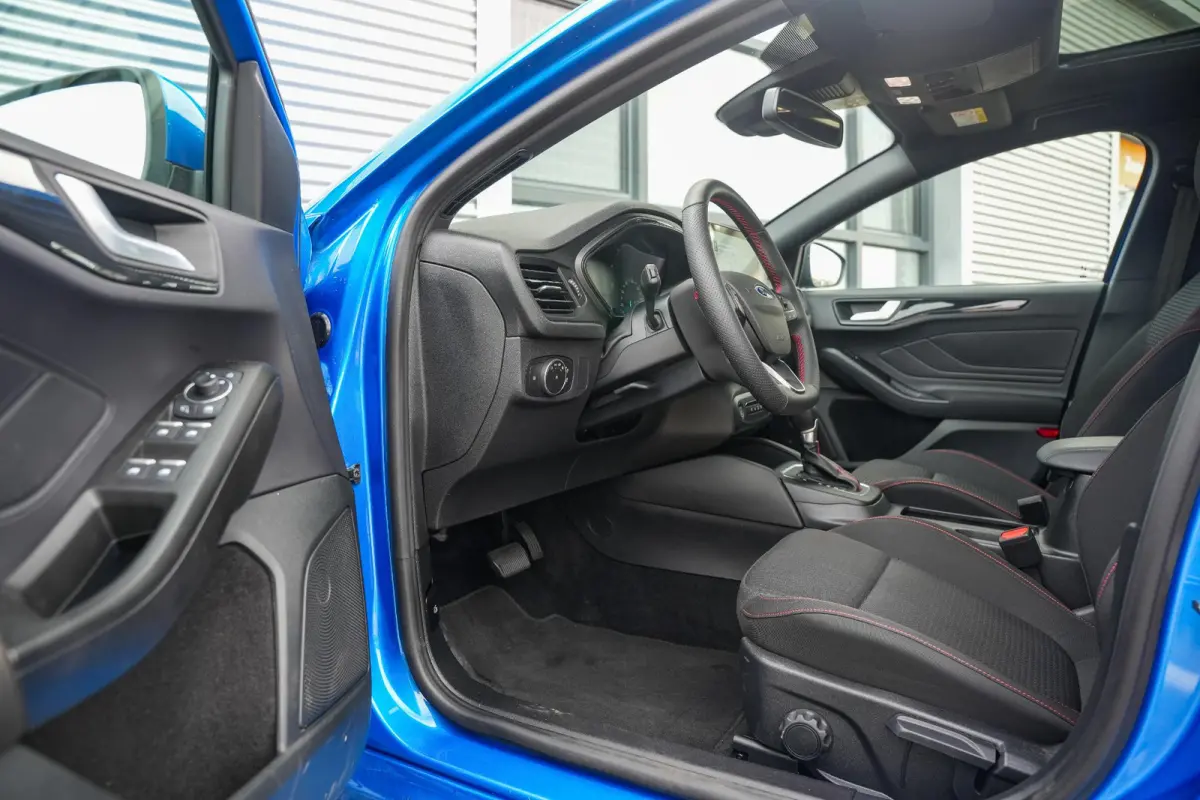 1.0 EcoBoost Hybrid ST Line