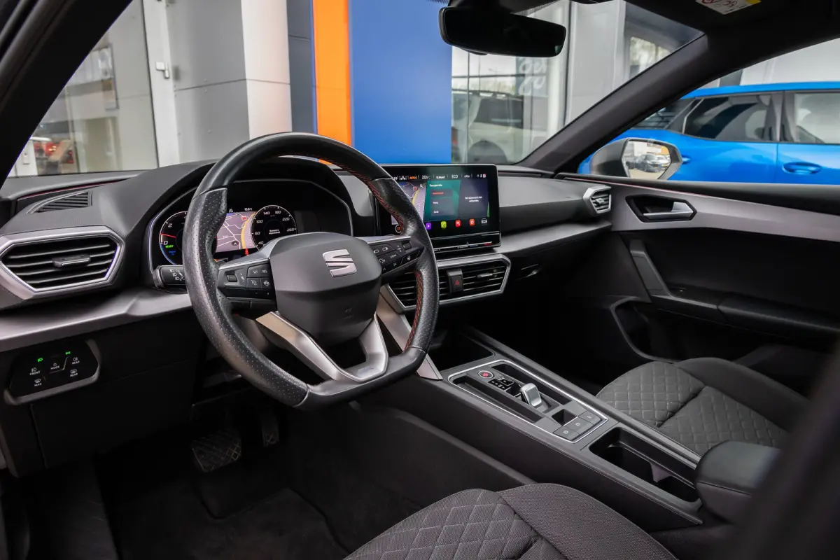1.4 TSI eHybrid PHEV FR Business Intense 204PK | Stoel+stuur verwarming | Apple Carplay/Android Auto | Clima | Cruisecontrol | Airco (automatisch) | Apple Carplay/Android Auto|telefoonintegr