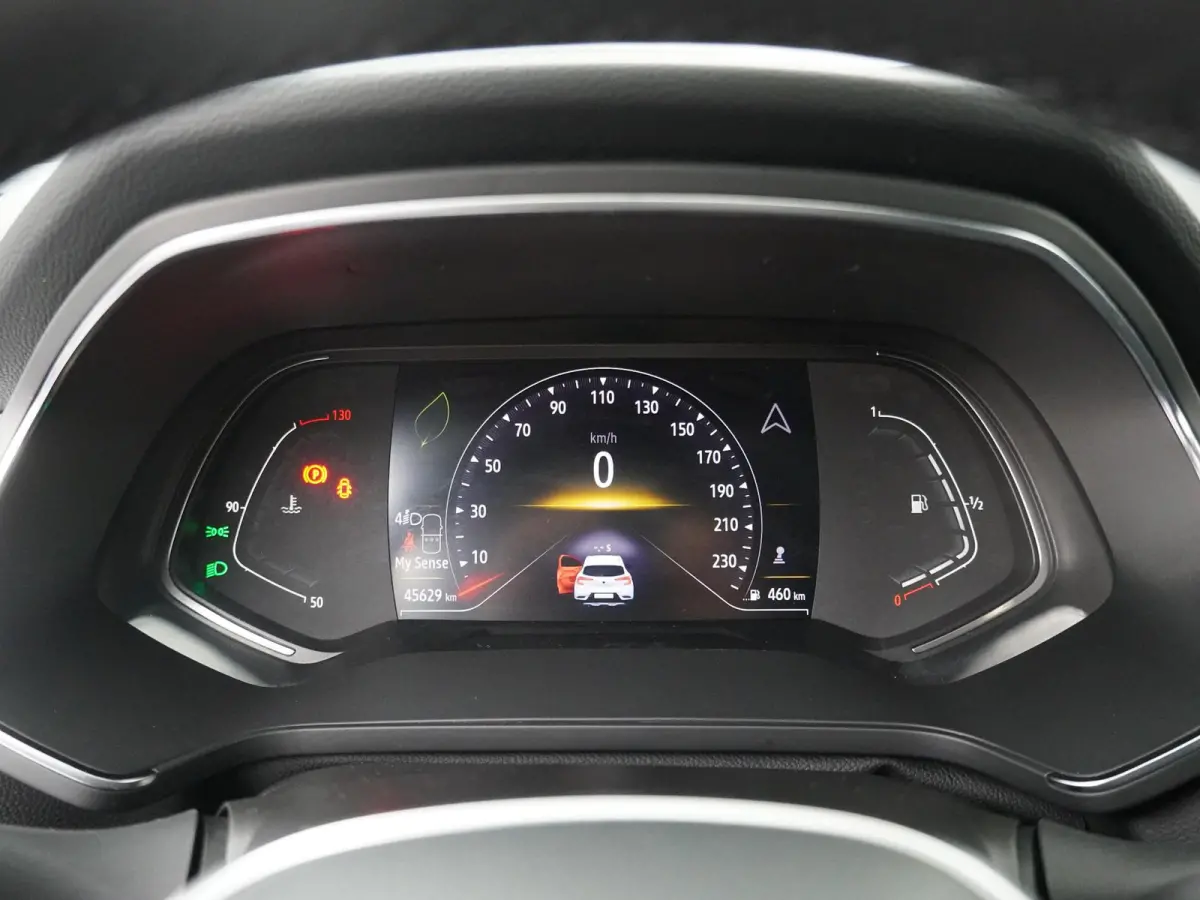techno mild hybrid 140 | Trekhaak | Parkeercamera | Navigatie |