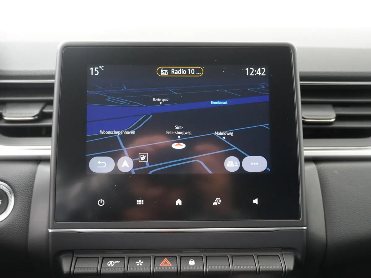 techno mild hybrid 140 | Trekhaak | Parkeercamera | Navigatie |
