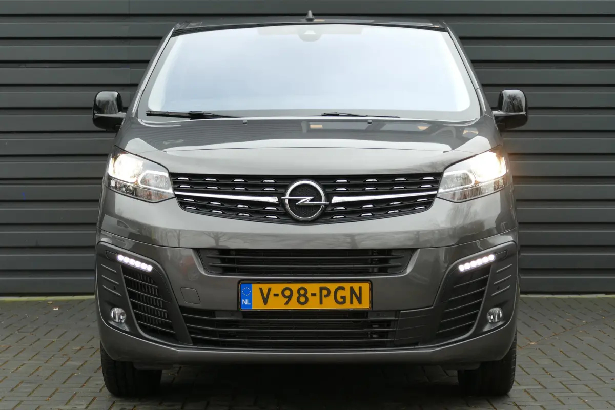 2.0 CDTI 180PK L2H1 INNOVATION AUTOMAAT / NAVI / AIRCO / CAMERA / 17" LMV / KEYLESS / 3-ZITS / BLUETOOTH / ADAPT. CRUISECONTROL / 1E EIGENAAR / SCHITTERENDE STAAT !!