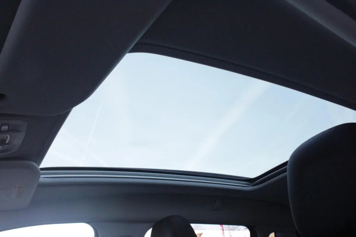 1.2 130PK GT-LINE | PANORAMA DAK | GRIP CONTROL | CRUISE CONTROL | DAB+ RADIO | APPLE CARPLAY/ANDROID AUTO | NAVIGATIE | ACHTERUITRIJ CAMERA | 17" LICHTMETALEN VELGEN "BLACK" | CLIMATE CONTR