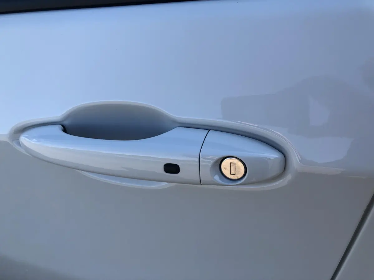 1.5T e-Hybrid Summit AUTOMAAT|LEER|CLIMATE|APPLE/ANDROID|CAMERA|PDC|18"