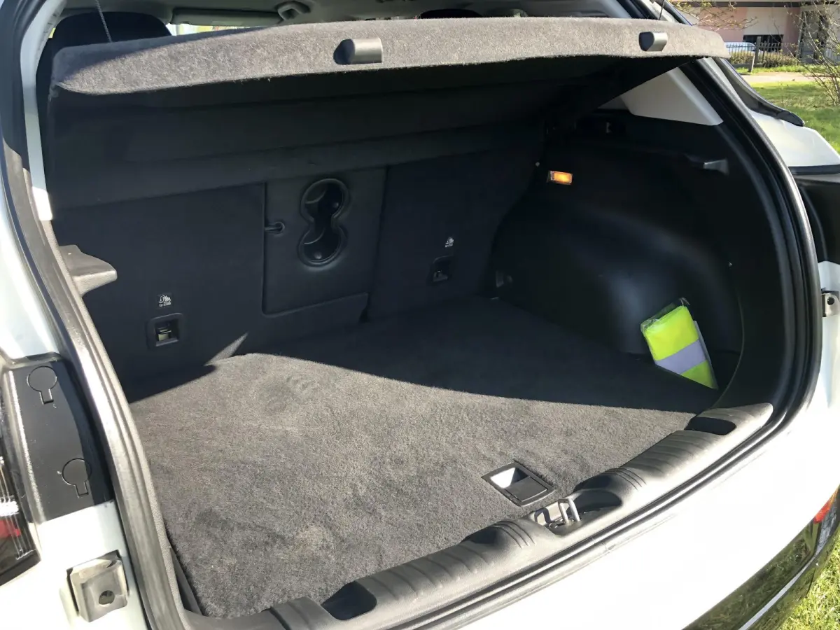 1.5T e-Hybrid Summit AUTOMAAT|LEER|CLIMATE|APPLE/ANDROID|CAMERA|PDC|18"