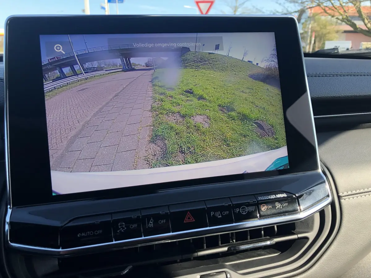 1.5T e-Hybrid Summit AUTOMAAT|LEER|CLIMATE|APPLE/ANDROID|CAMERA|PDC|18"
