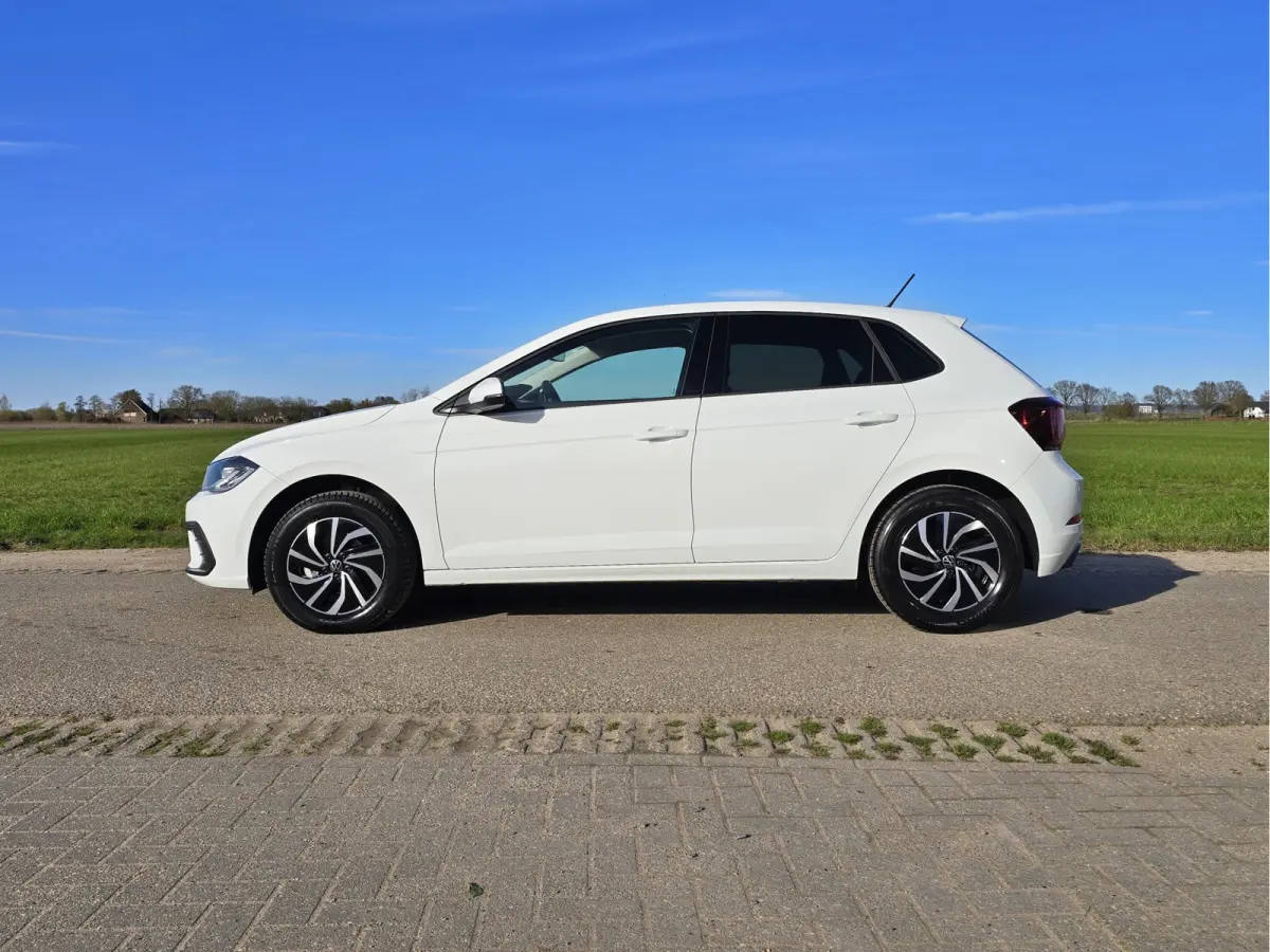 1.0 TSI Life Edition - 95 Pk - Euro 6 - AUTOMAAT - ParkeerCamera - AppleCarplay AndroidAuto
