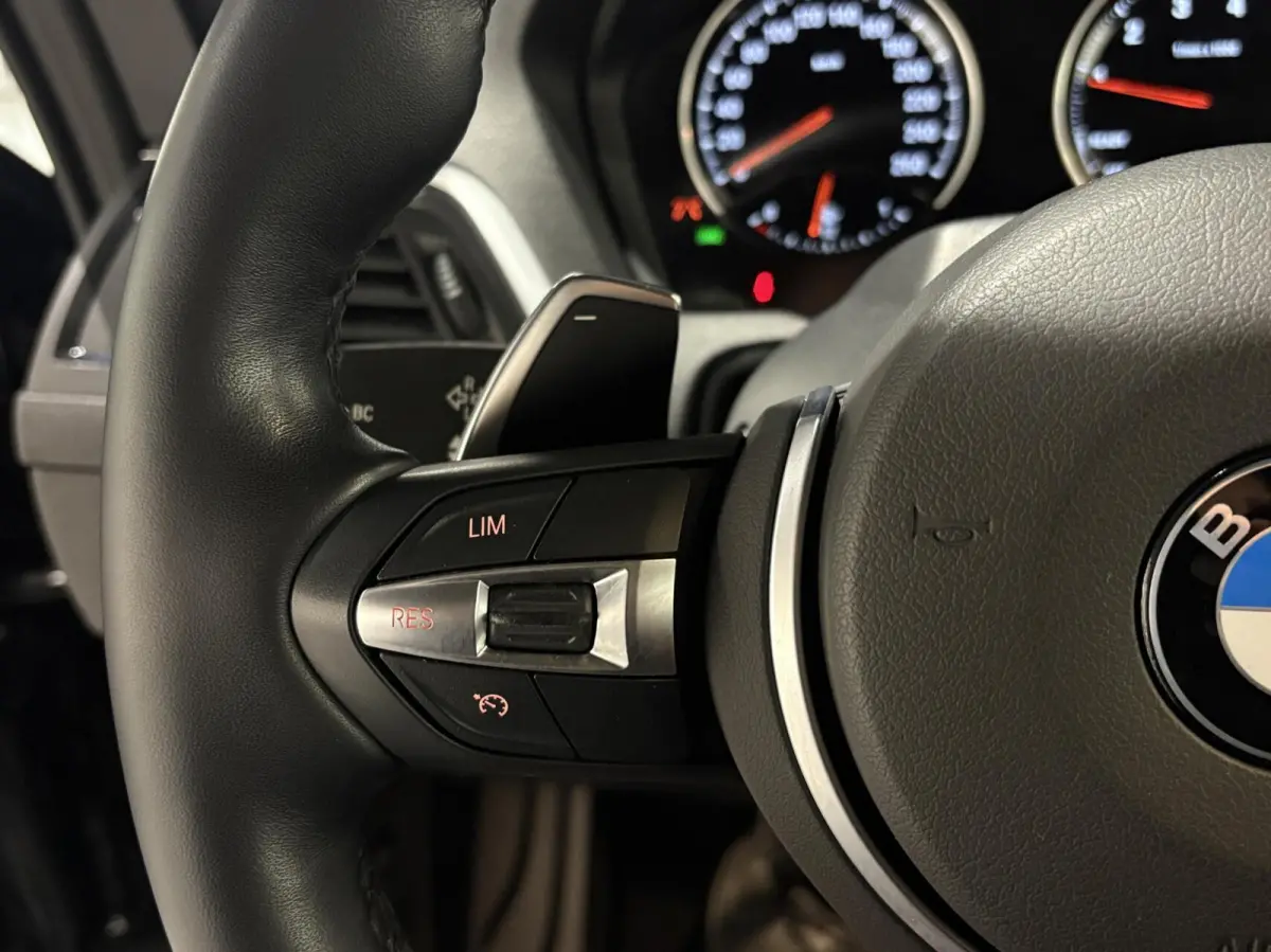 220i M Sport 184pk AUT LCI|Facelift|H&K|18''|Leder|Camera|Navi|Shodowline|