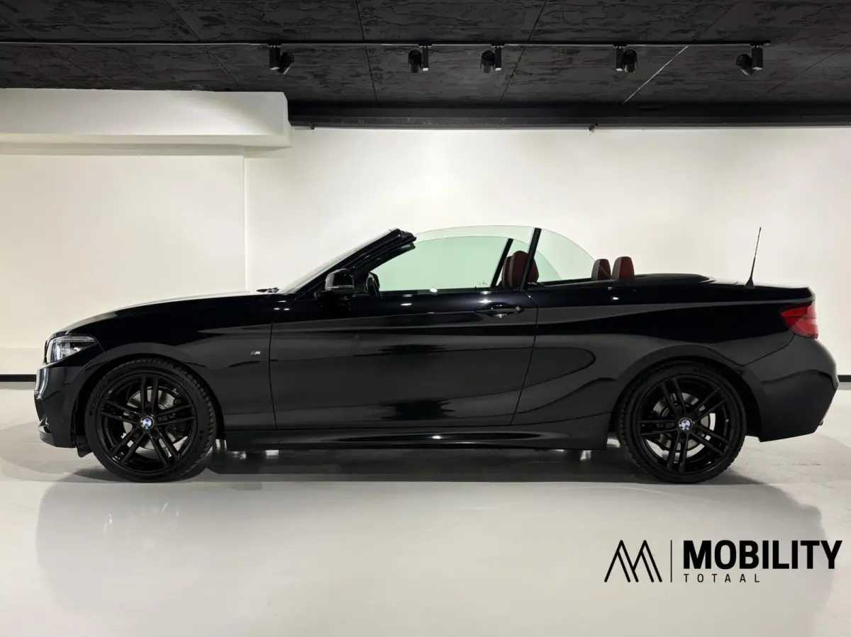 220i M Sport 184pk AUT LCI|Facelift|H&K|18''|Leder|Camera|Navi|Shodowline|