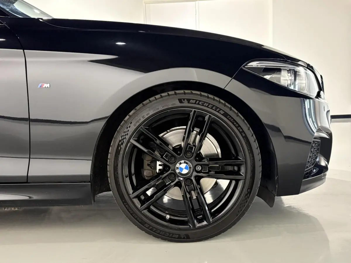 220i M Sport 184pk AUT LCI|Facelift|H&K|18''|Leder|Camera|Navi|Shodowline|
