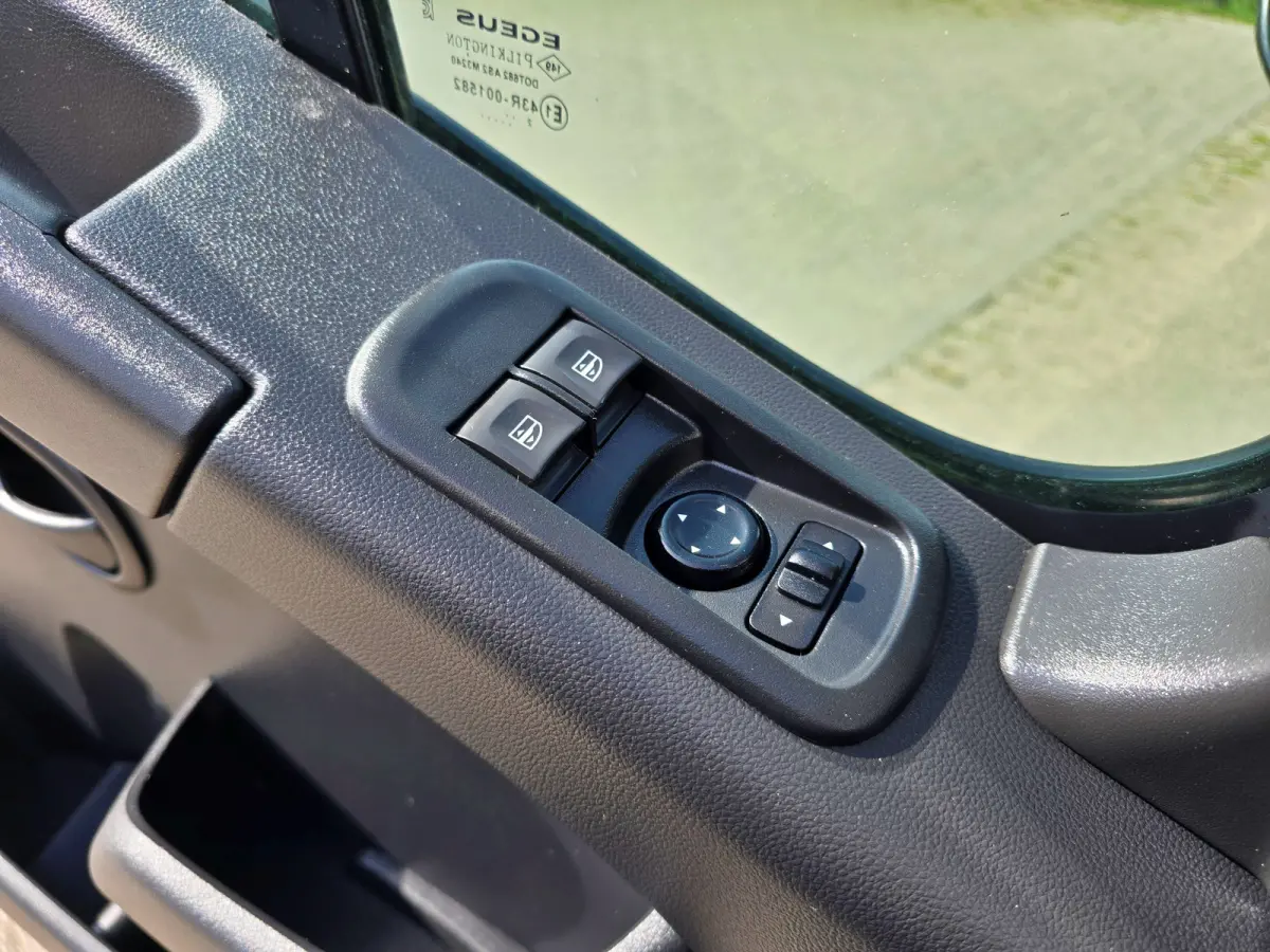 T35 2.3 dCi Lowliner - 145 Pk - Euro 6 - Airco - Cruise Control - ParkeerCamera