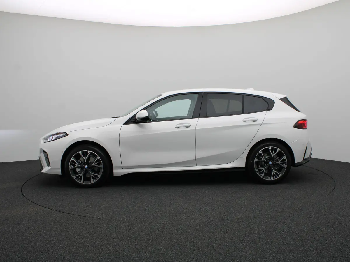 120 M Sport Design Edition | Harman Kardon | Driving Assistant |  Stuurwielverwarming | 18"