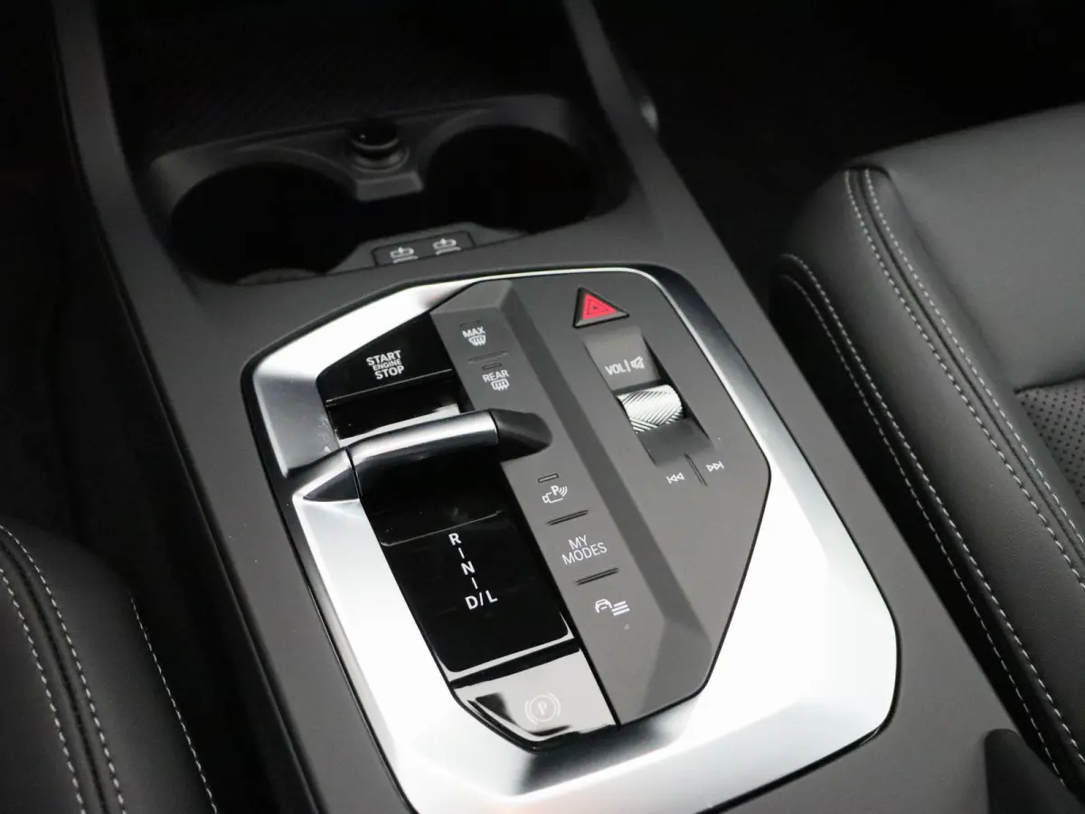 120 M Sport Design Edition | Harman Kardon | Driving Assistant |  Stuurwielverwarming | 18"