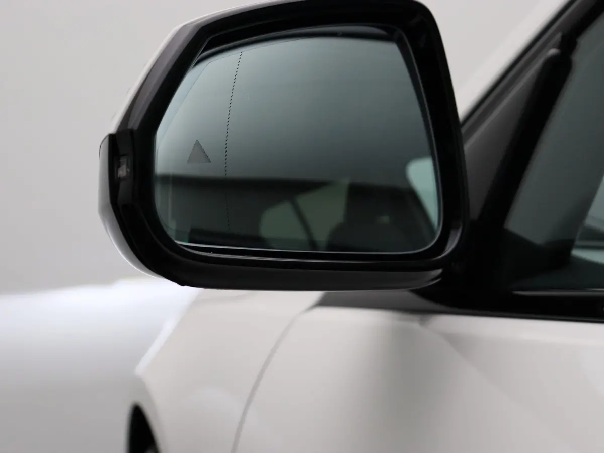 120 M Sport Design Edition | Harman Kardon | Driving Assistant |  Stuurwielverwarming | 18"