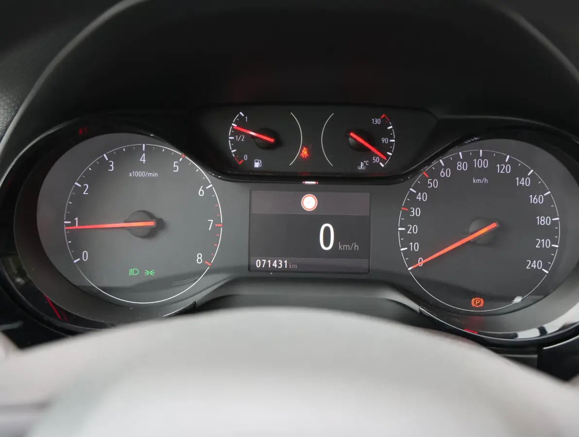100PK Level 2 | Navigatie | Camera | Parkeersensoren | Apple en Android