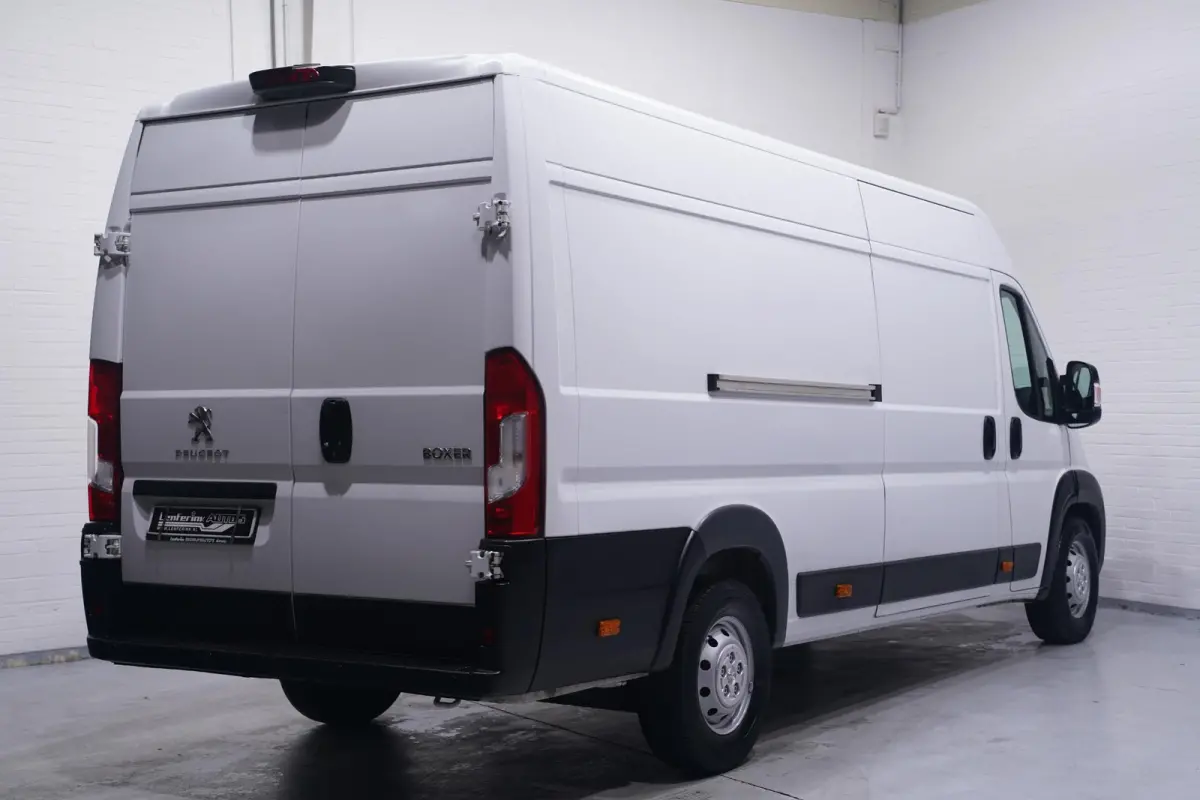 2.2 BlueHDi 165 pk L4H2 Navi, Camera Laadruimte Pakket, PDC achter, Slechts 68 dkm, 3-Zits