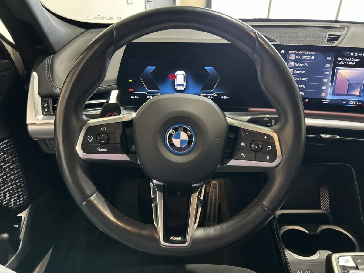 xDrive30 67 kWh M-Sport | Tot € 4.000 klantvoordeel* | SOH 98,3% | Sportstoelen | Premiumpakket