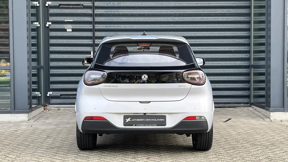 Premium Edition 42 kWh Demo direct rijden voordeel