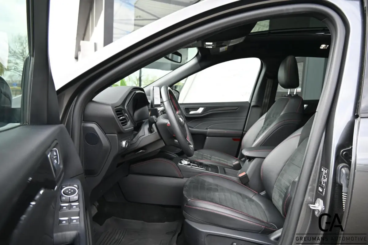 2.5 FHEV ST-Line |Geen stekker|Panoramadak|CarPlay|Stuur + stoelverwarming