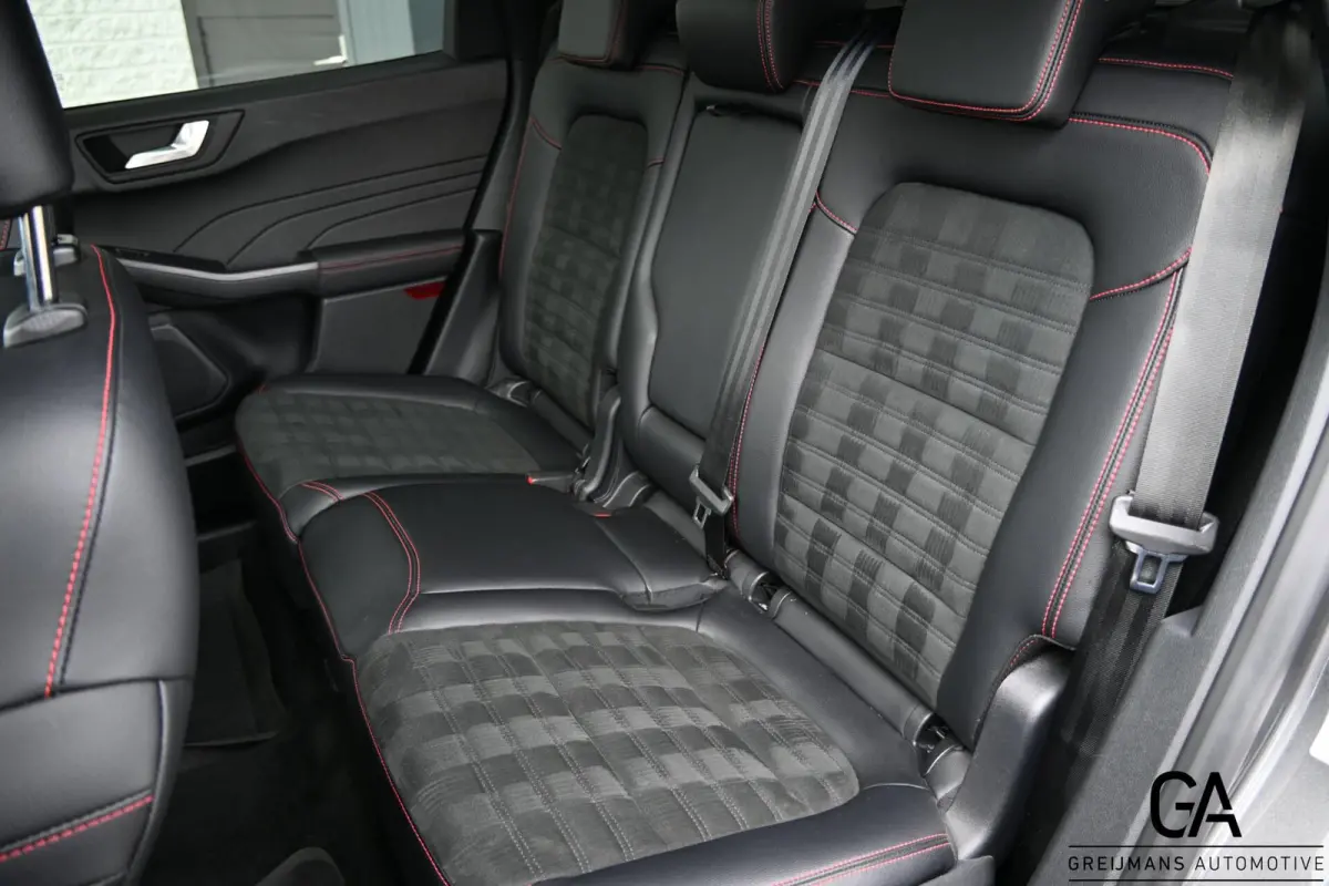 2.5 FHEV ST-Line |Geen stekker|Panoramadak|CarPlay|Stuur + stoelverwarming