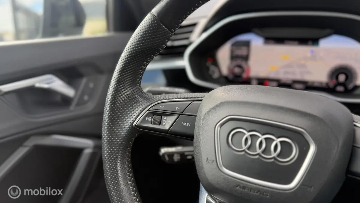 35TFSI S Line Pano ACC Carplay