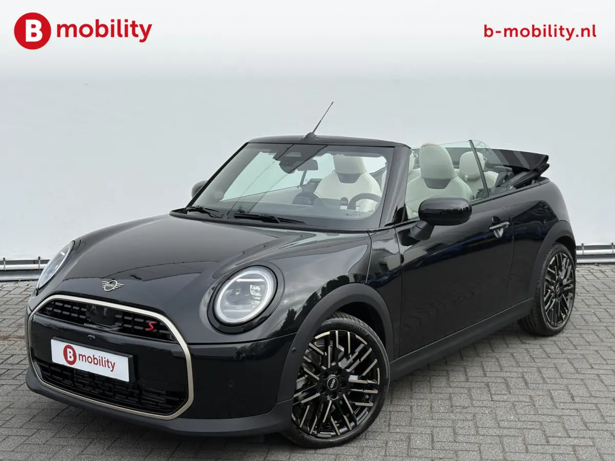 2.0 S Favoured XL Adaptive Cruise Control | 360 Camera | Massagestoel | Stuur/Stoelverwarming | DAB Audio