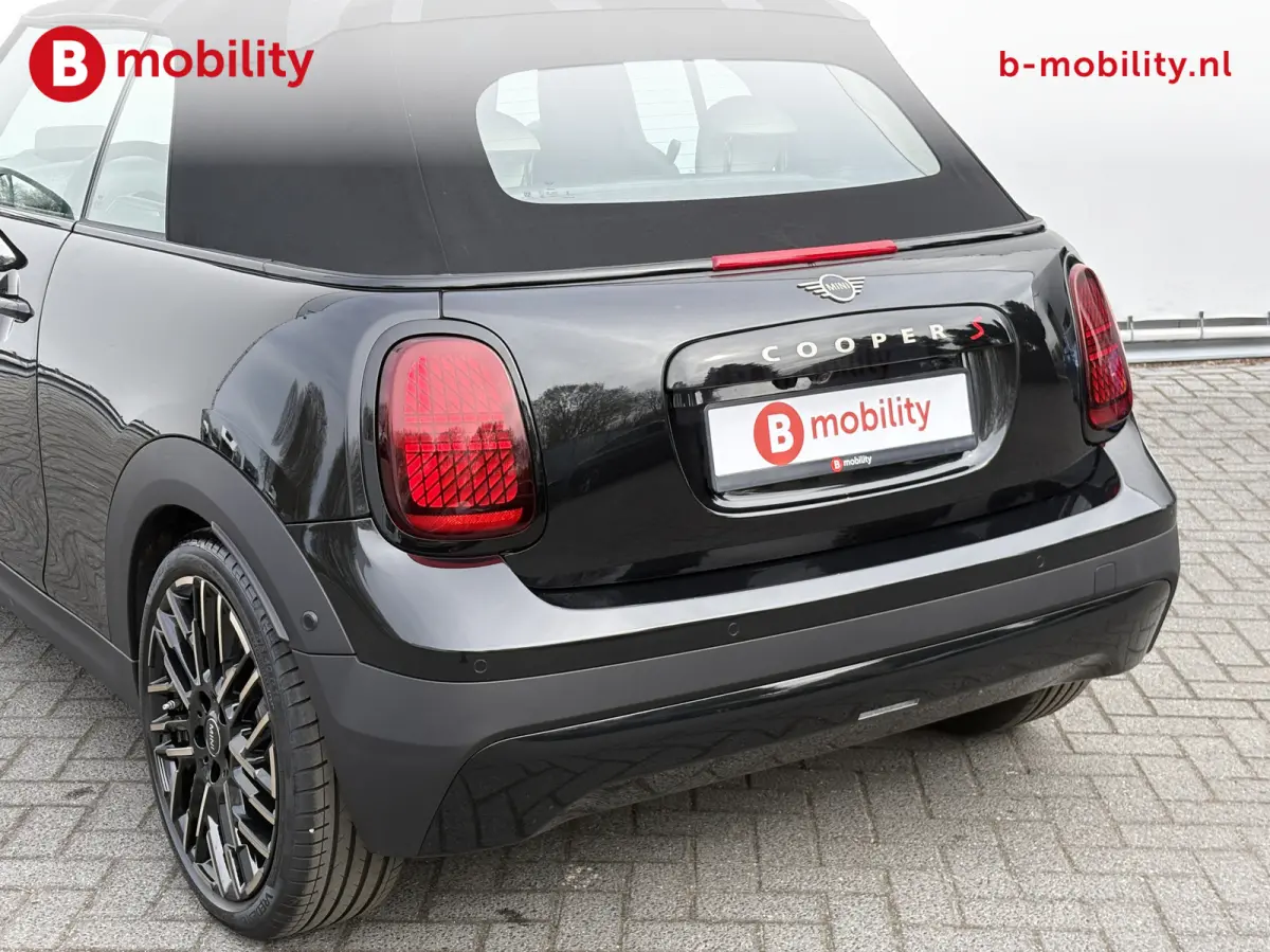 2.0 S Favoured XL Adaptive Cruise Control | 360 Camera | Massagestoel | Stuur/Stoelverwarming | DAB Audio
