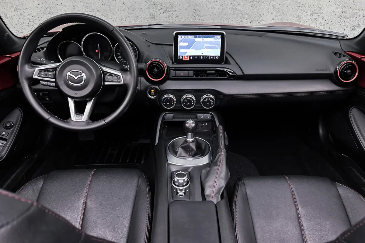 2.0 SkyActiv-G 160 GT-M | Stoelverwarming | Apple Carplay | LED koplampen