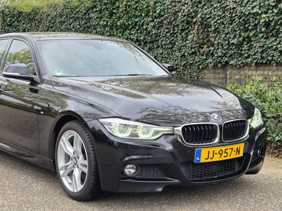 330i M Sport Elek. Trekhaak Apple CarPlay 100% Dealer onderhouden DAB+ TOP STAAT 330i Centennial High Executive