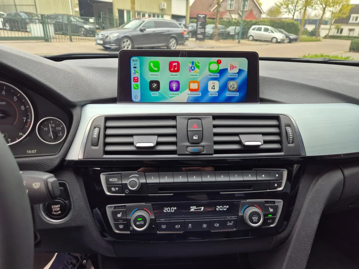 330i M Sport Elek. Trekhaak Apple CarPlay 100% Dealer onderhouden DAB+ TOP STAAT 330i Centennial High Executive