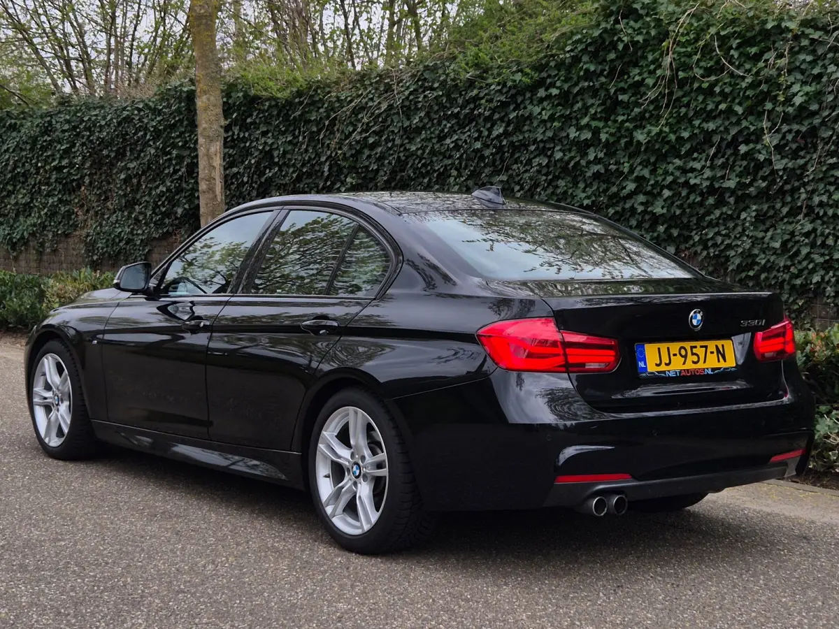 330i M Sport Elek. Trekhaak Apple CarPlay 100% Dealer onderhouden DAB+ TOP STAAT 330i Centennial High Executive