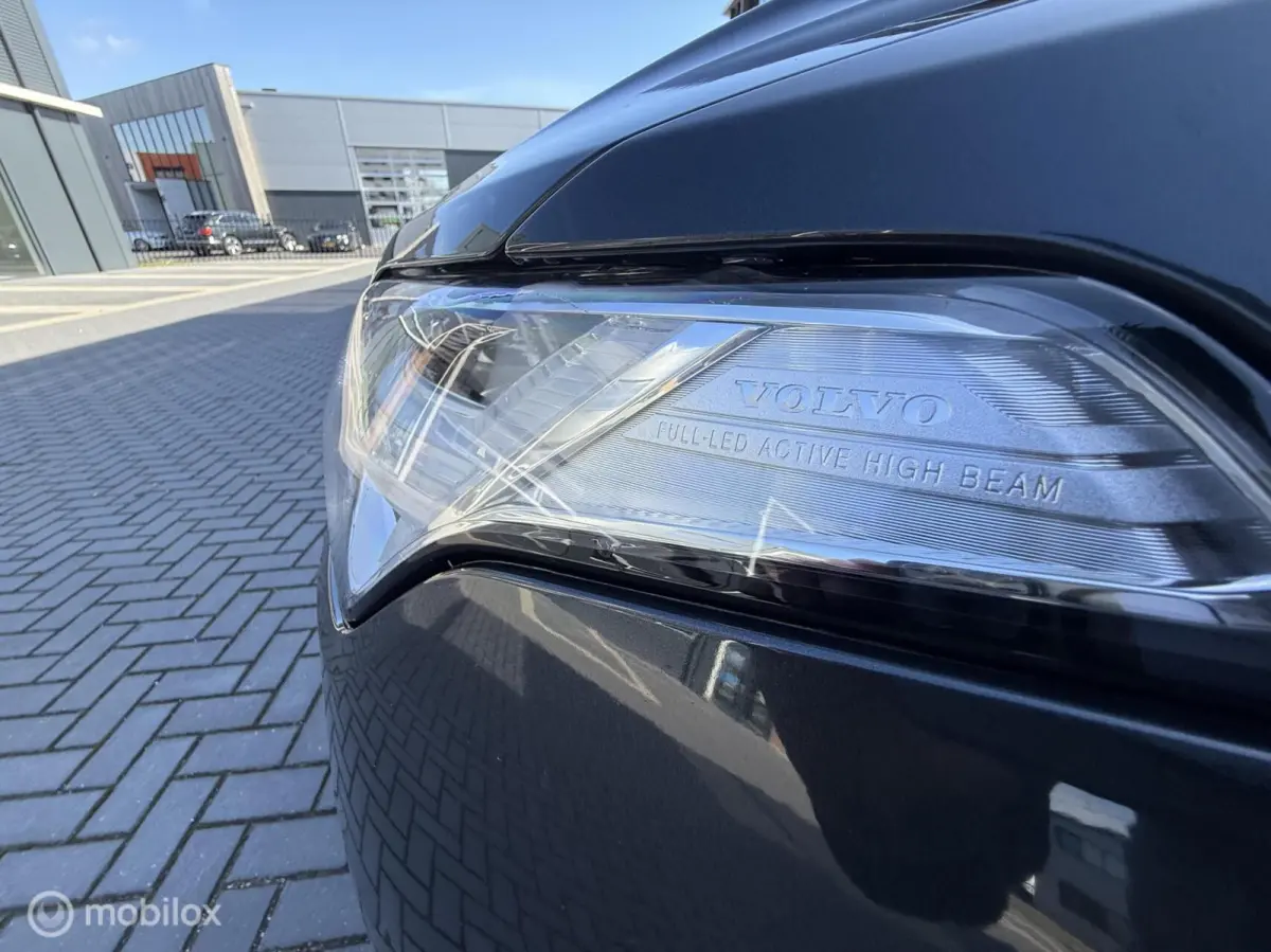 2.0 T8 Twin Engine AWD R-Design PANO 360camera 7zit trekhaak