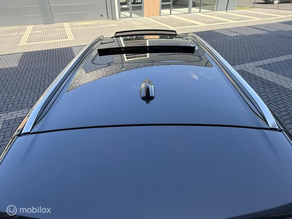 2.0 T8 Twin Engine AWD R-Design PANO 360camera 7zit trekhaak