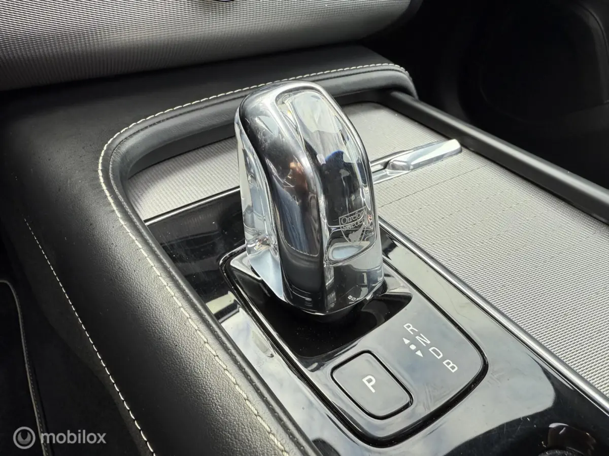 2.0 T8 Twin Engine AWD R-Design PANO 360camera 7zit trekhaak