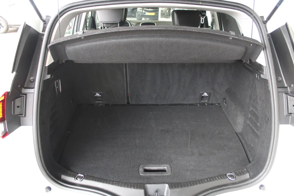 1.2 TCe Intens | Trekhaak | Camera in binnenspiegel | Stoelverwarming | Stoelmassage | Cruise control |