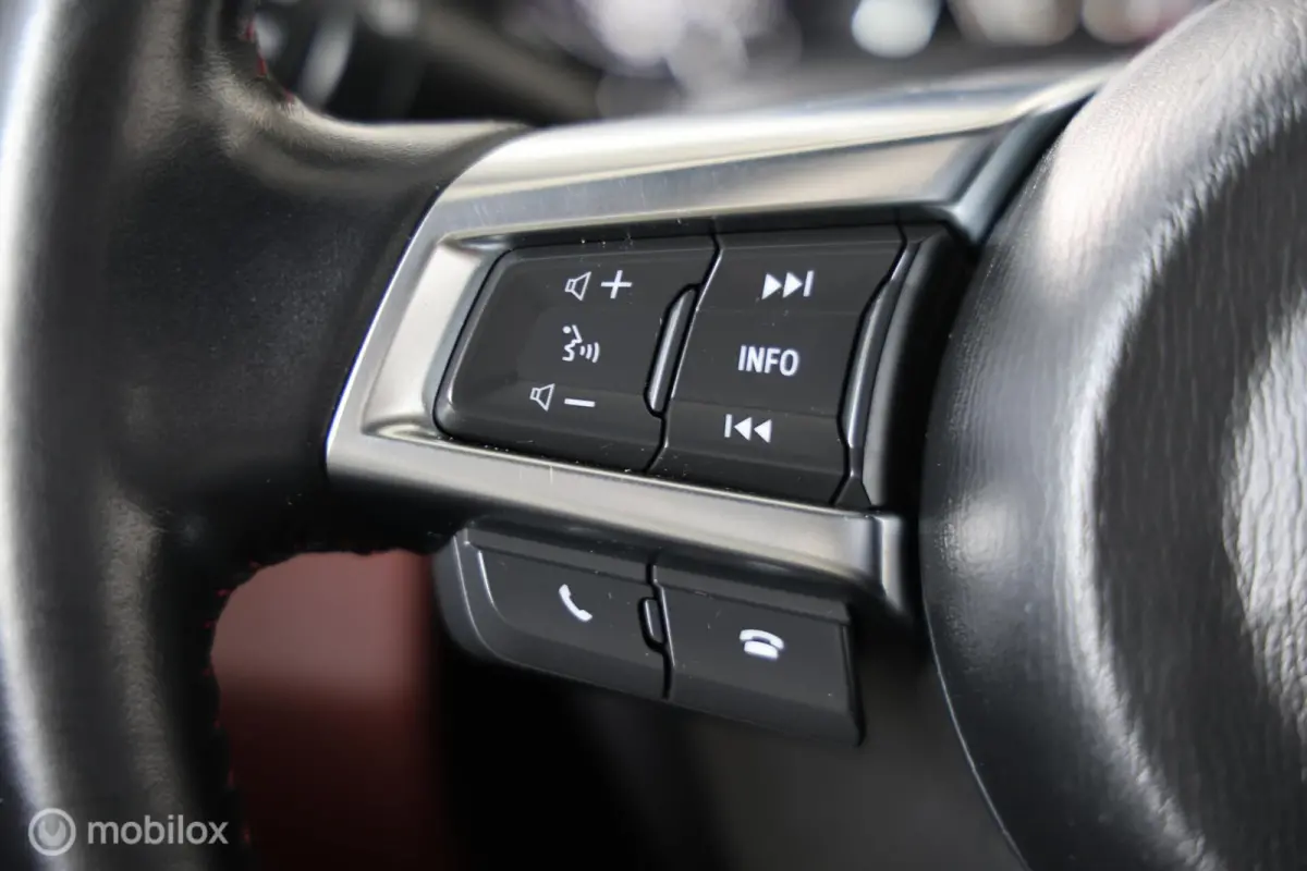 1.5 SkyActiv-G 131 Sakura - Camera - Cruise - Navi