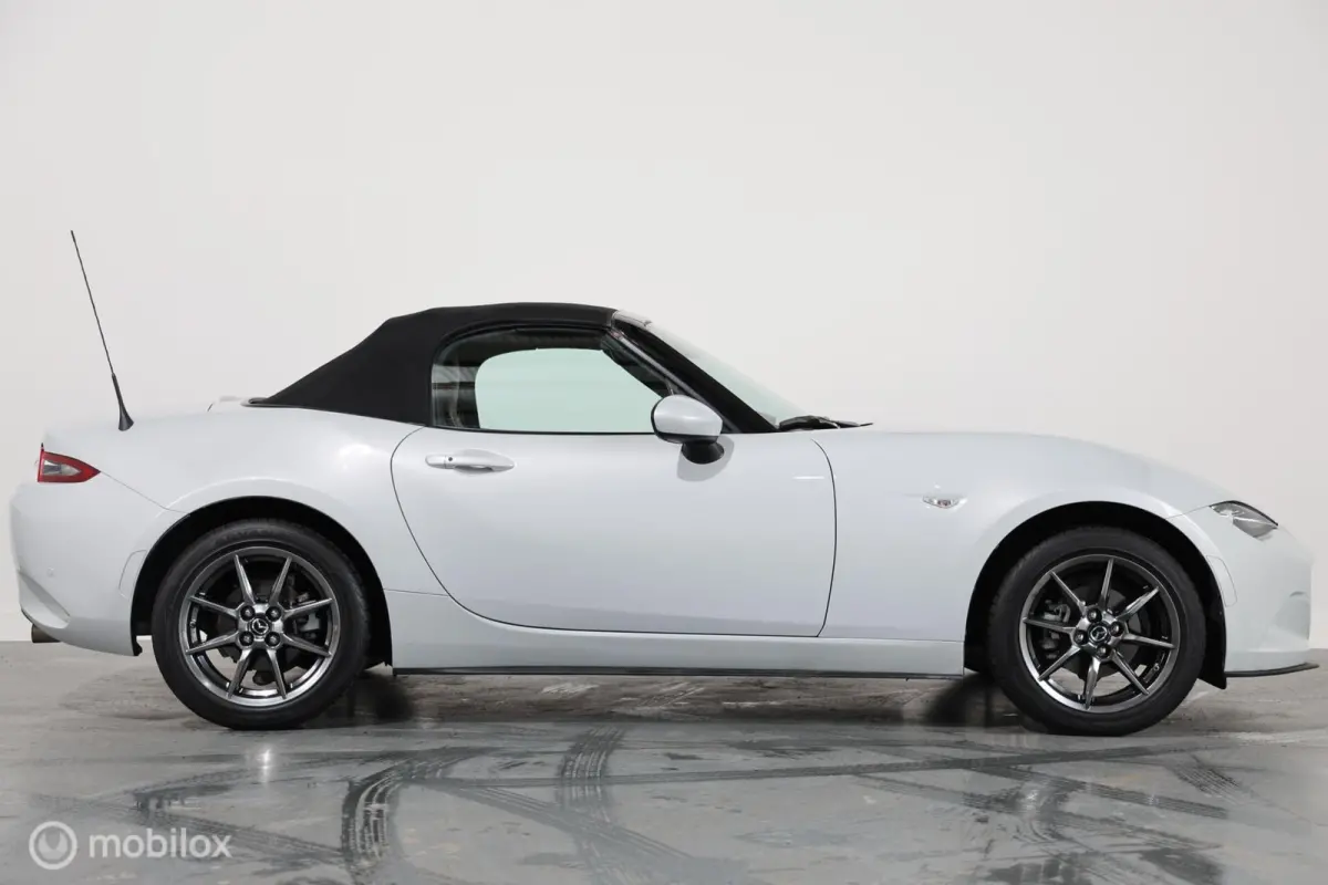1.5 SkyActiv-G 131 Sakura - Camera - Cruise - Navi