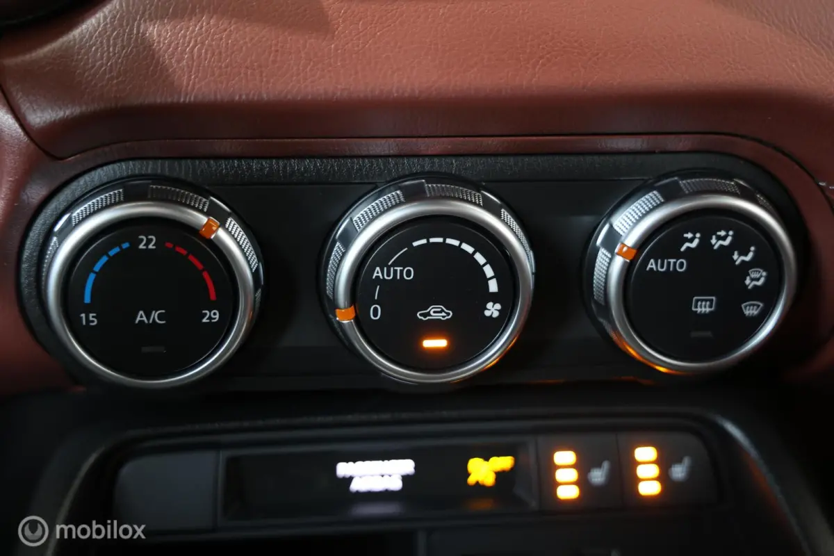 1.5 SkyActiv-G 131 Sakura - Camera - Cruise - Navi