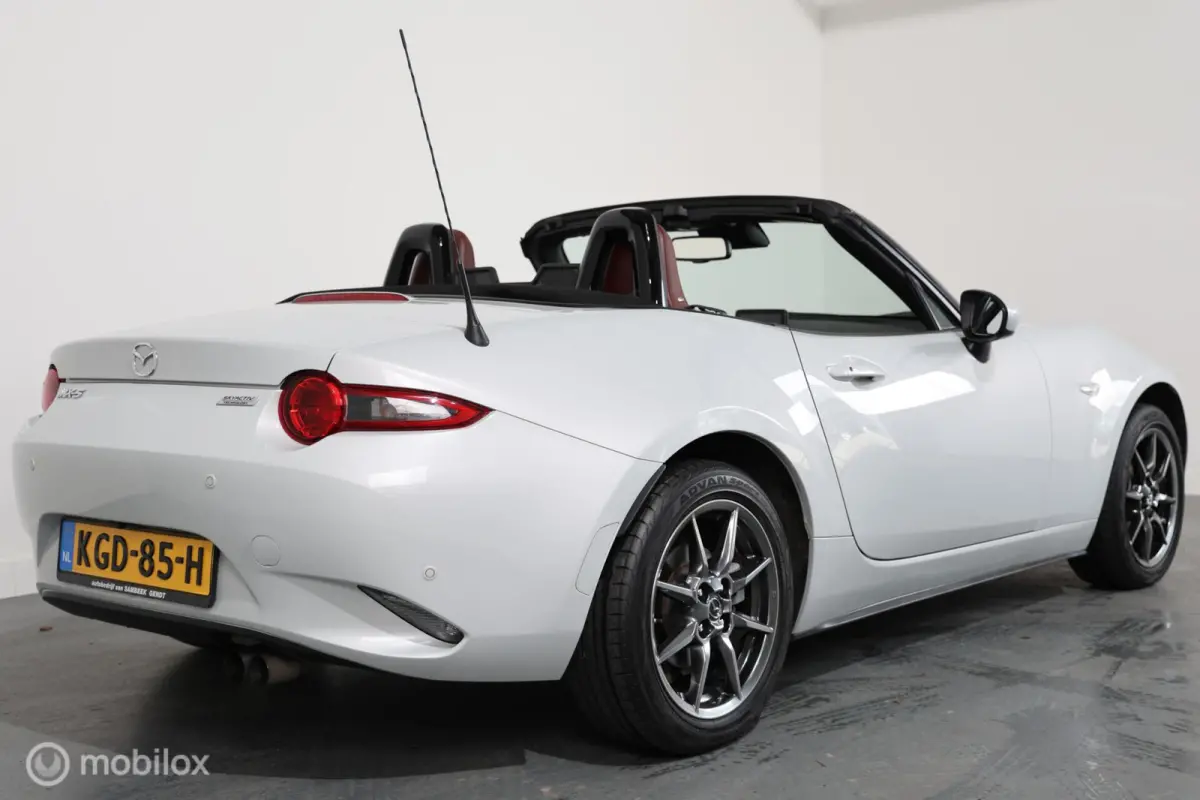 1.5 SkyActiv-G 131 Sakura - Camera - Cruise - Navi