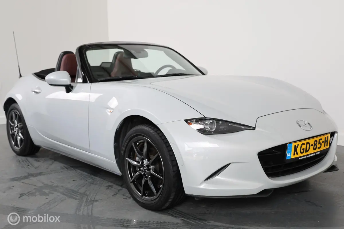 1.5 SkyActiv-G 131 Sakura - Camera - Cruise - Navi
