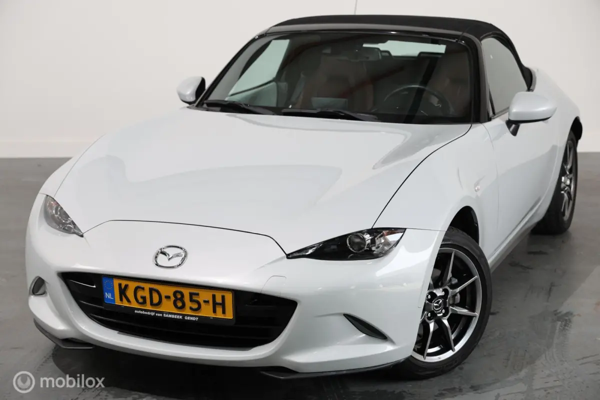 1.5 SkyActiv-G 131 Sakura - Camera - Cruise - Navi