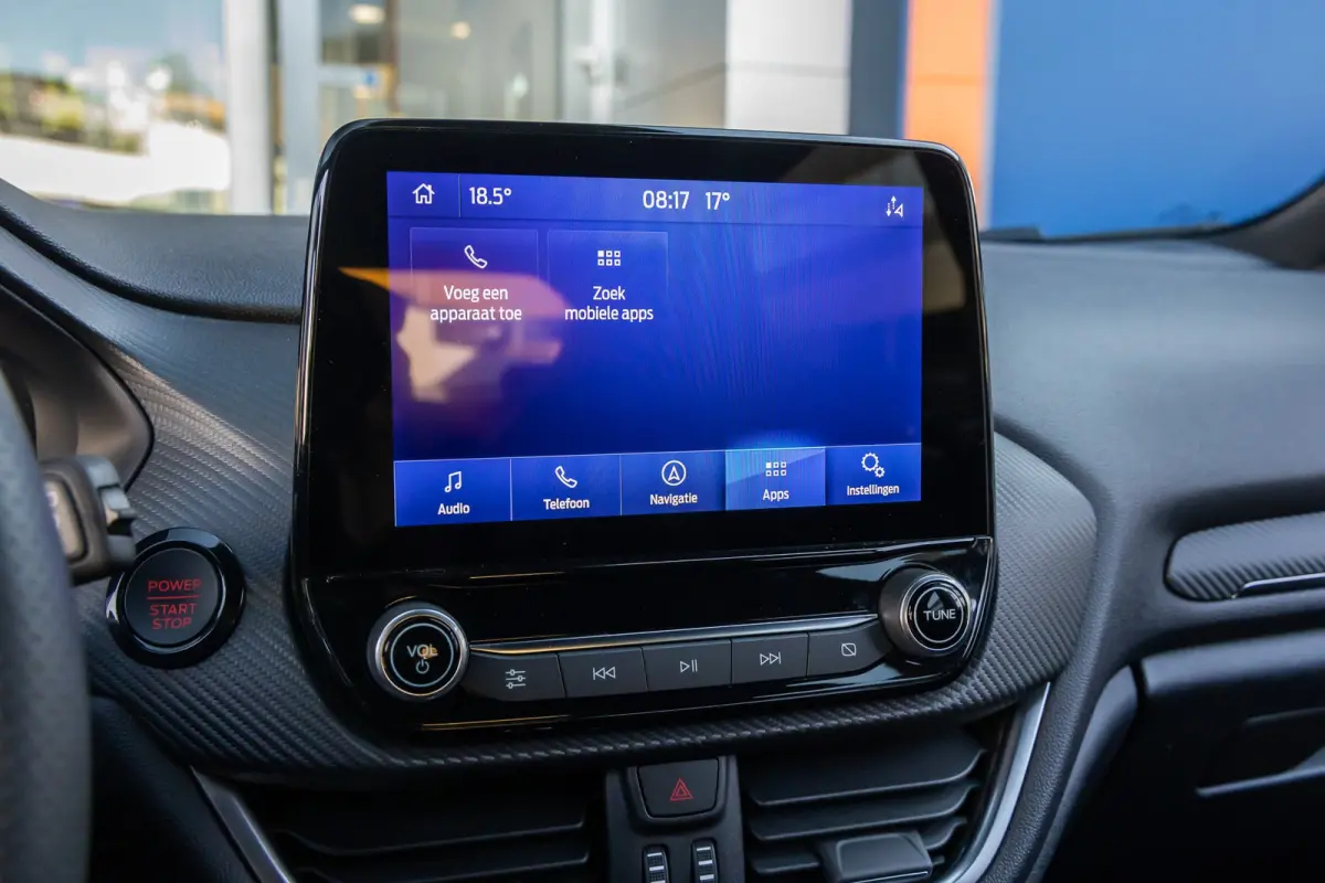 1.5 Ecoboost ST-X | 200pk. | Winterpack | Apple Carplay/Android Auto | Camera | 18'' inch L.M. Velgen | Achteruitrijcamera | Airco (automatisch) | Matrix LED koplampen