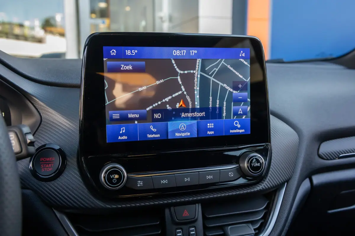 1.5 Ecoboost ST-X | 200pk. | Winterpack | Apple Carplay/Android Auto | Camera | 18'' inch L.M. Velgen | Achteruitrijcamera | Airco (automatisch) | Matrix LED koplampen