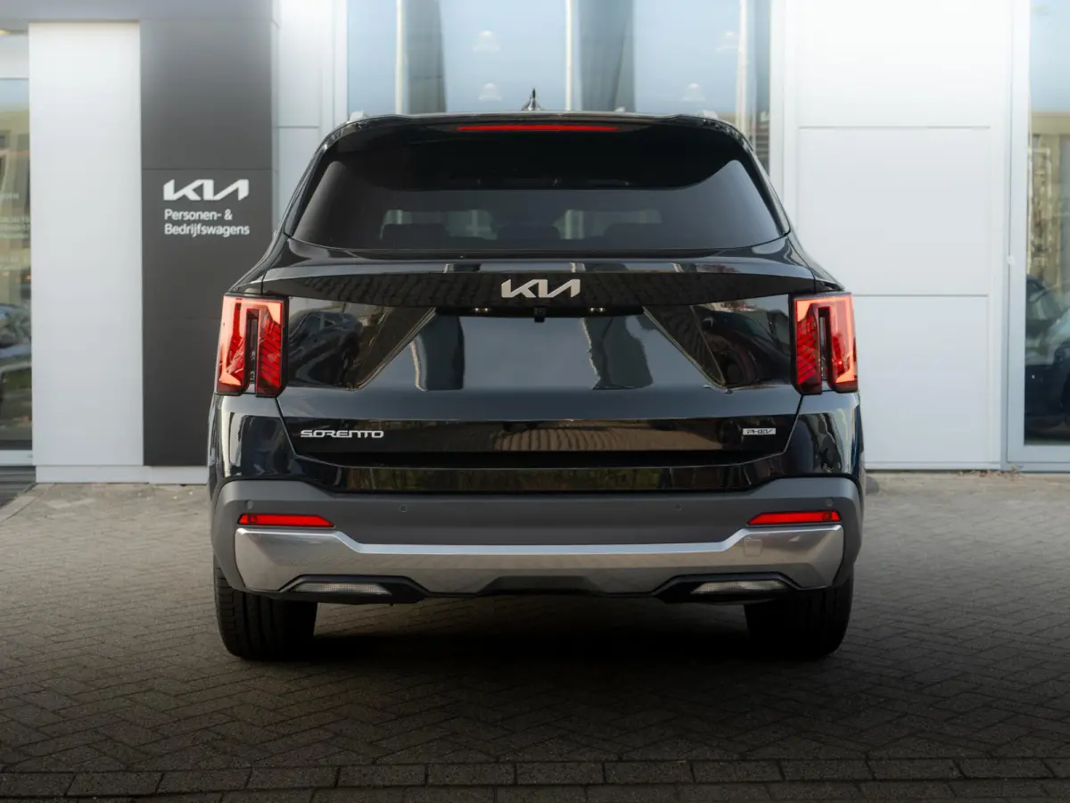 1.6 T-GDi Plug-in Hybrid 4WD ExecutiveLine 7p | Actieprijs* | VOORRAADVOORDEEL | Bose audio | Schuifkanteldak | Stoel en stuurverwarming | Navi. | Clima. | Adapt. Cruise. | Dodehoekassitenti