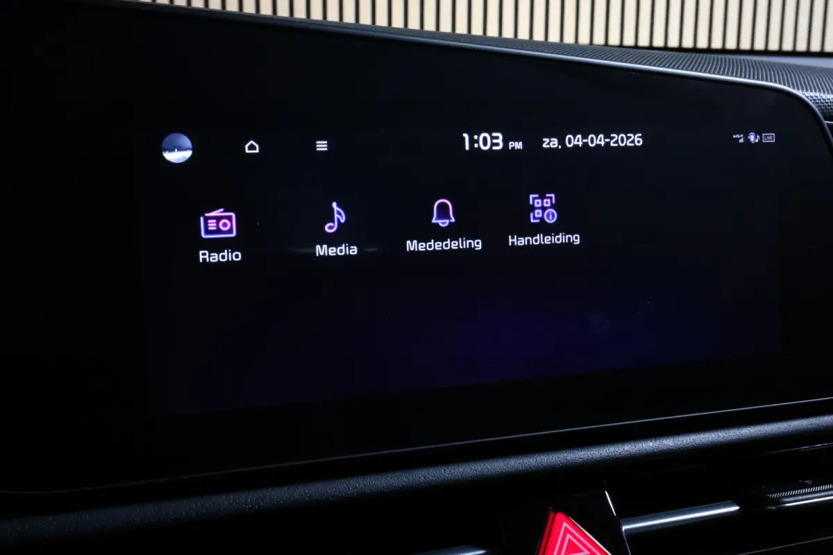 1.6 GDi Hybrid DynamicLine AVM NAVI LANE CAMERA PDC CLIMA DAB "23