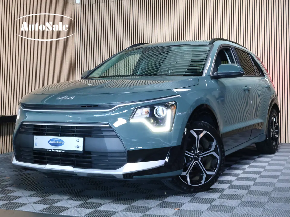 1.6 GDi Hybrid DynamicLine AVM NAVI LANE CAMERA PDC CLIMA DAB "23