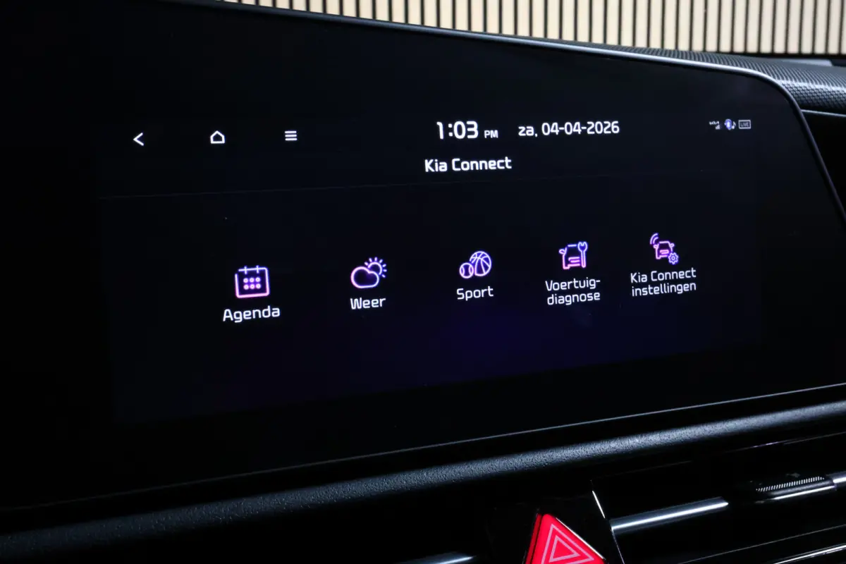 1.6 GDi Hybrid DynamicLine AVM NAVI LANE CAMERA PDC CLIMA DAB "23